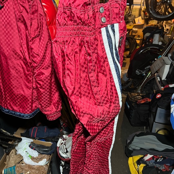 Men’s. Avalanche made in Quebec, skiing jacket and pants. Size XL. Almost new - Picture 4 of 4